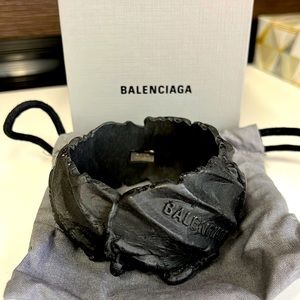 Balenciaga Black Textured Medium Bagel